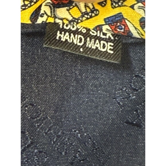 Vintage Giorgio Armani Yellow Elephant Print 100% Silk Handmade Neck Tie - Picture 8 of 8